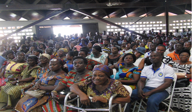 A section of the traders at the stakeholder’s meeting
